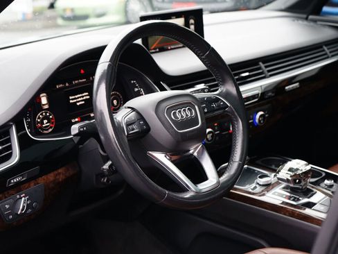 Used 2018 Audi Q7 3.0T Premium Plus w/ Premium Plus Package image 10
