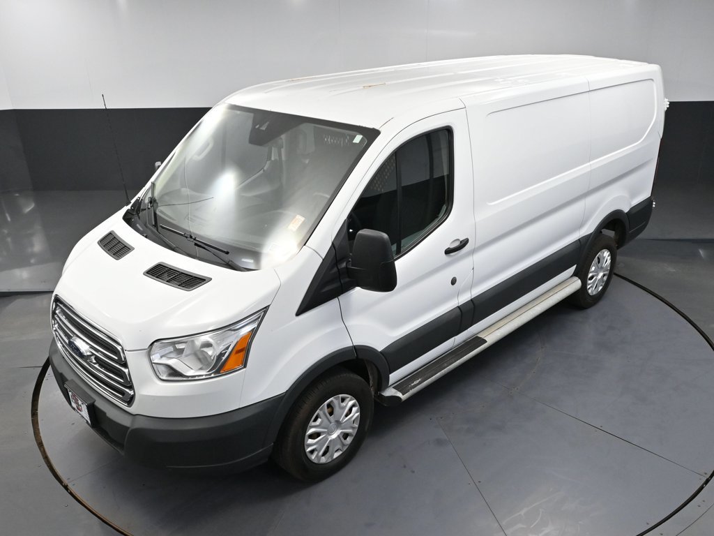 Used 2017 Ford Transit 250 130 Low Roof w/ Exterior Upgrade Package RWD image 45