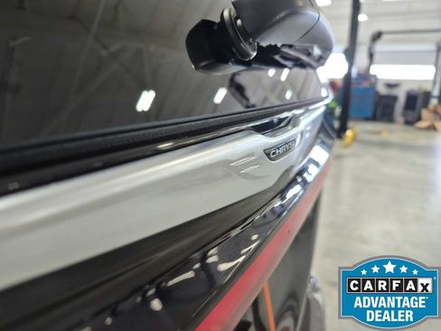 Used 2023 Chrysler Pacifica Touring-L FWD image 13