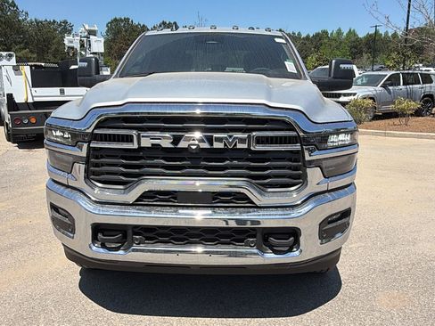 New 2026 RAM 2500 Big Horn AWD/4WD image 3