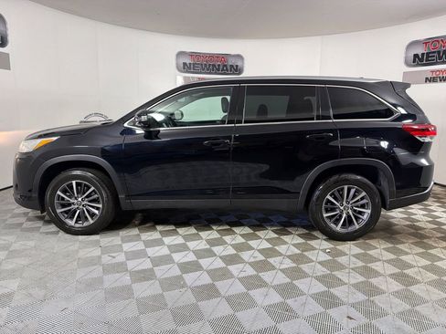 Used 2019 Toyota Highlander XLE image 8