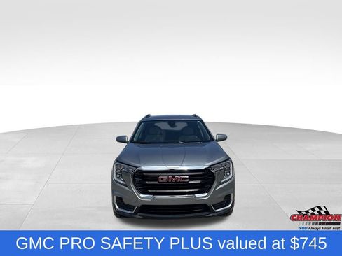 Used 2024 GMC Terrain SLE w/ Driver Convenience Package AWD/4WD image 3
