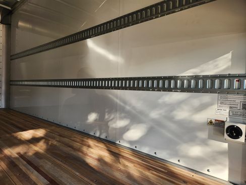 New 2025 Chevrolet Low Cab Forward image 33