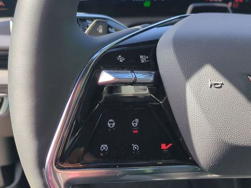 Used 2026 Cadillac Vistiq Sport image 25