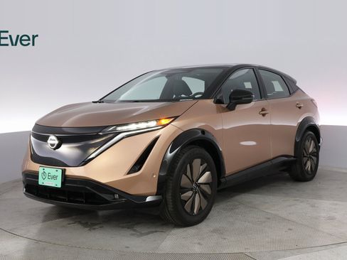 Used 2024 Nissan Ariya Platinum + image 2