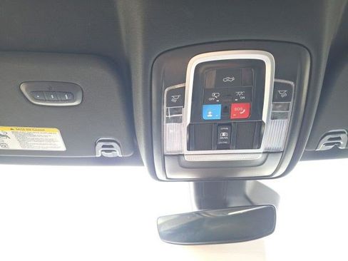 Used 2025 RAM 1500 Laramie w/ Sport Appearance Package AWD/4WD image 22