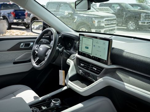 New 2026 Ford Explorer Platinum AWD/4WD image 38