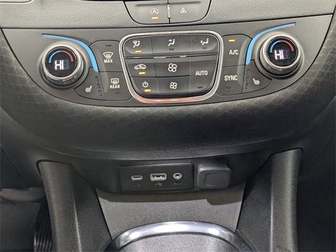 Used 2023 Chevrolet Malibu LT image 21