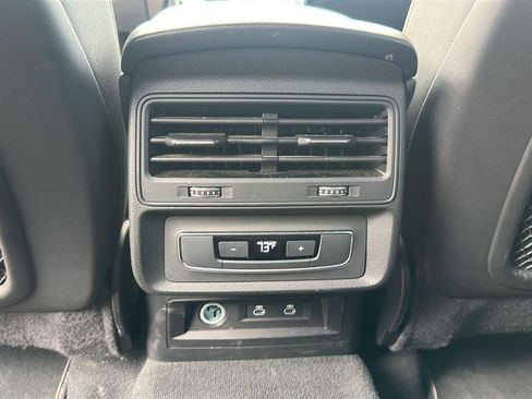 Used 2025 Audi Q7 3.0T Premium Plus image 22