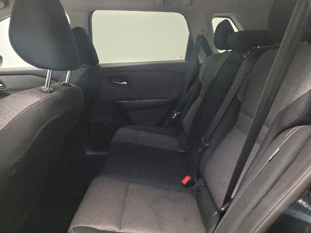 Used 2023 Nissan Rogue SV FWD image 18