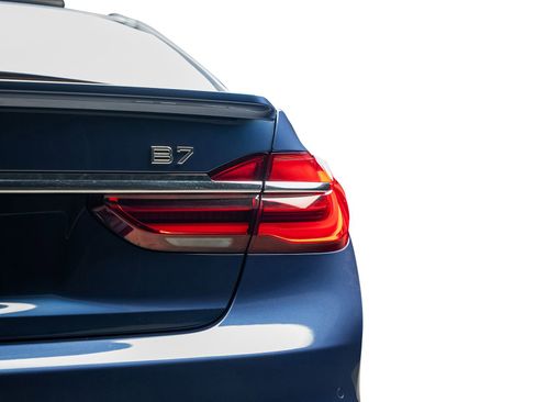 Used 2018 BMW ALPINA B7 xDrive AWD/4WD image 19