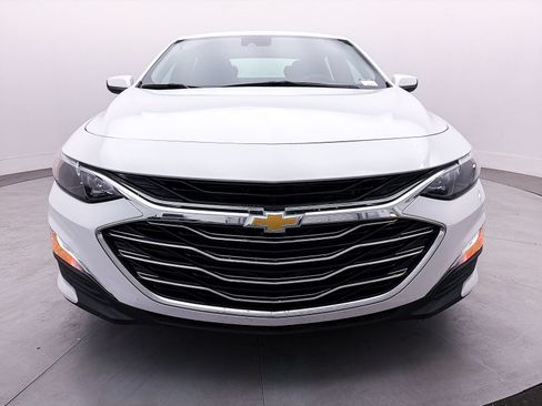 Used 2025 Chevrolet Malibu LS FWD image 9