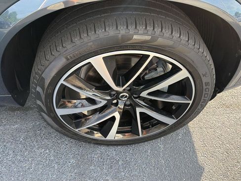 Used 2023 Volvo XC90 B5 Plus w/ Protection Package Premier AWD/4WD image 39