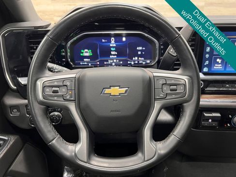 Used 2023 Chevrolet Silverado 1500 RST w/ Z71 Off-Road Package AWD/4WD image 9