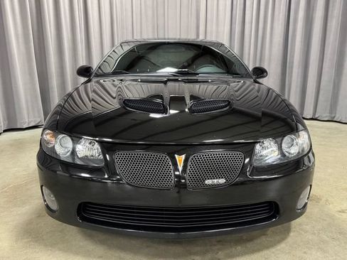 Used 2006 Pontiac GTO RWD image 2
