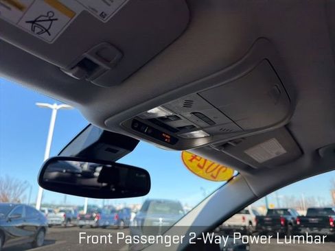 Used 2024 GMC Terrain Denali w/ Denali Premium Package image 32