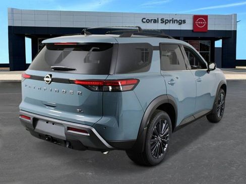 New 2026 Nissan Pathfinder SL FWD image 5