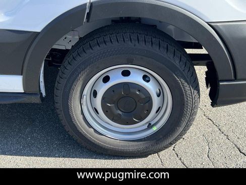New 2026 Ford Transit 250 148 Medium Roof image 12