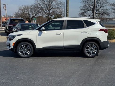 Certified 2023 Kia Seltos S image 6