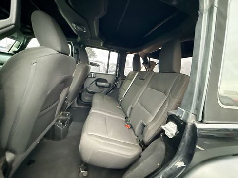 Used 2022 Jeep Wrangler Unlimited Sport S image 25