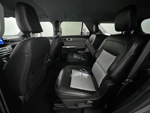 Used 2023 Ford Explorer XLT w/ Equipment Group 202A image 19