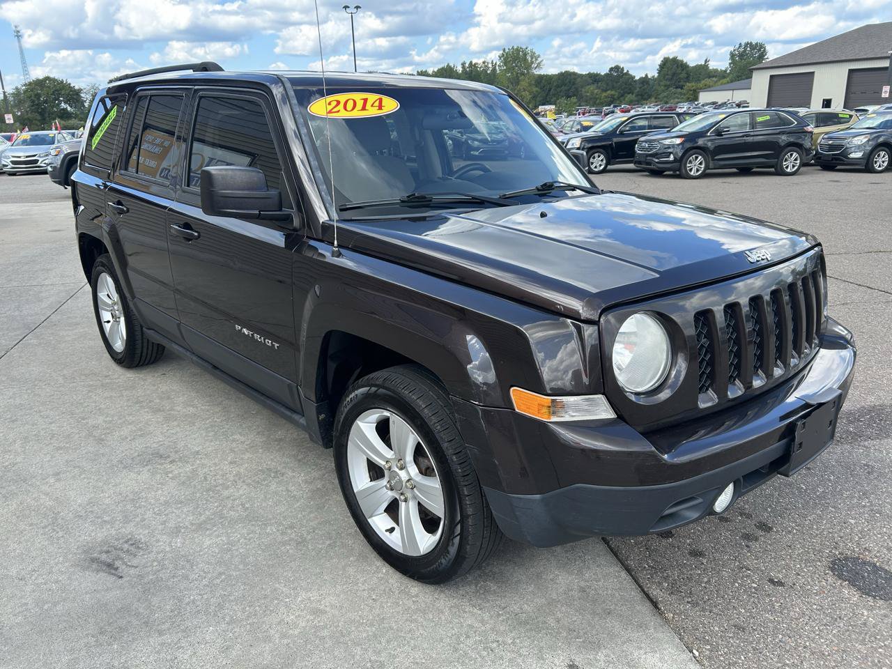 Used 2014 Jeep Patriot Latitude FWD image 3