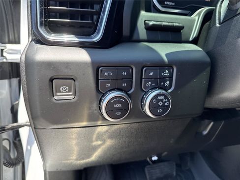 Used 2024 GMC Sierra 2500 Denali Ultimate w/ Max Trailering Package AWD/4WD image 20