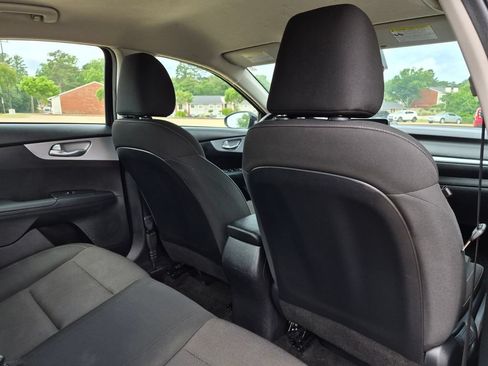 Used 2024 Kia Forte LXS FWD image 33