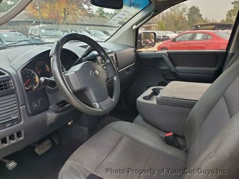 Used 2010 Nissan Titan SE RWD image 23