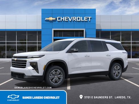 New 2026 Chevrolet Traverse LT w/ Driver Confidence Package image 2