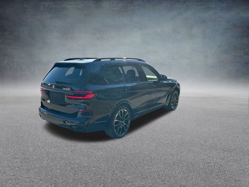 New 2026 BMW X7 M60i image 8