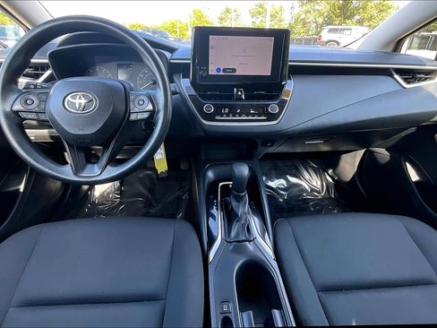 Used 2023 Toyota Corolla LE FWD image 14