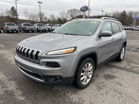 Used 2017 Jeep Cherokee Limited image 10