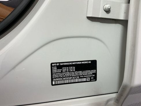 Certified 2025 BMW 330i Sedan w/ Premium Package RWD image 32