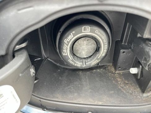 Used 2018 Ford Fusion S FWD image 7