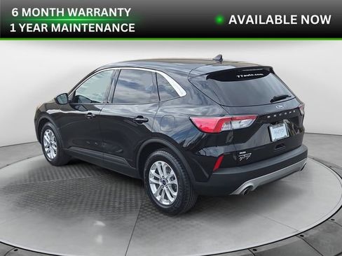 Used 2022 Ford Escape SE image 3