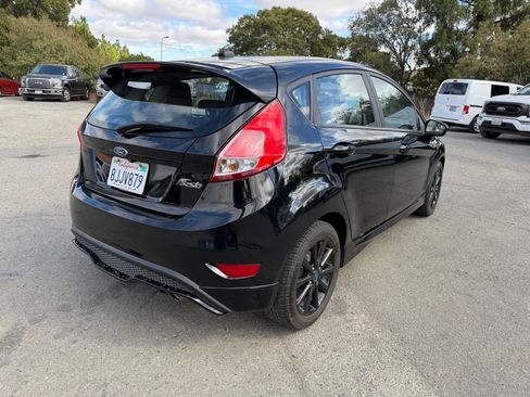 Used 2019 Ford Fiesta ST-Line FWD image 5