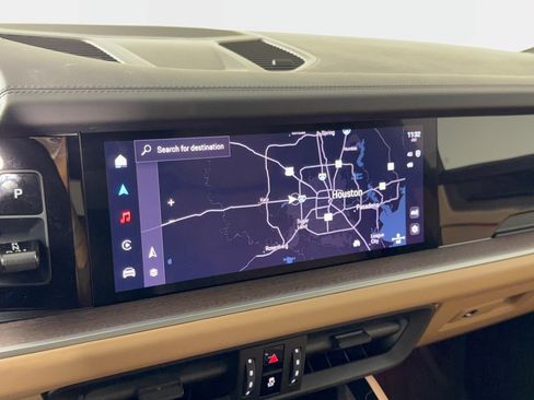 Certified 2024 Porsche Cayenne AWD/4WD image 23