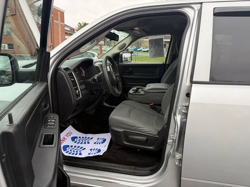 Used 2016 RAM 1500 Express AWD/4WD image 5