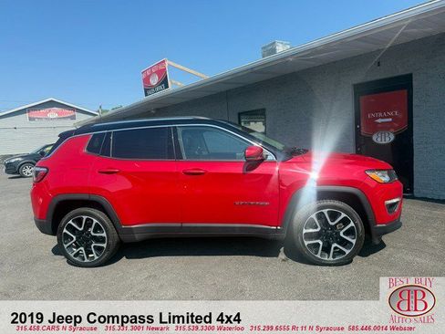 Used 2019 Jeep Compass Limited w/ Advanced Safety Group AWD/4WD image 2
