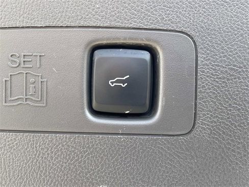 Used 2020 Lincoln Corsair FWD image 13