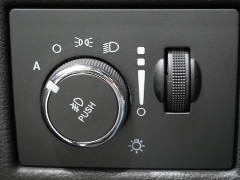 Used 2021 Jeep Grand Cherokee High Altitude AWD/4WD image 15