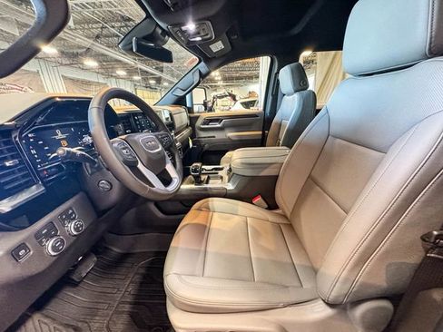 New 2026 GMC Sierra 1500 SLT w/ SLT Premium Plus Package image 16