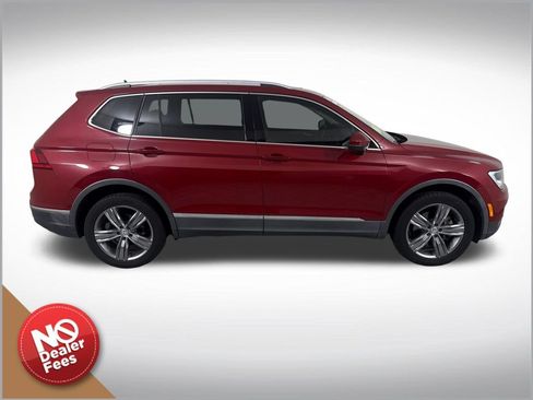 Used 2020 Volkswagen Tiguan SEL FWD image 2