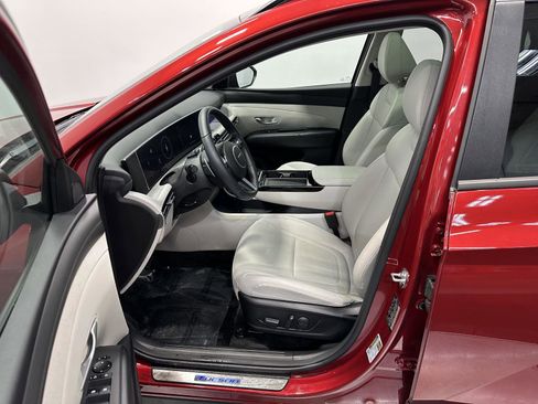 Certified 2025 Hyundai Tucson SEL image 13