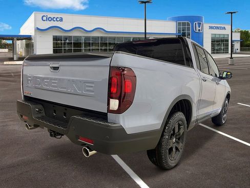 New 2026 Honda Ridgeline Black Edition image 7
