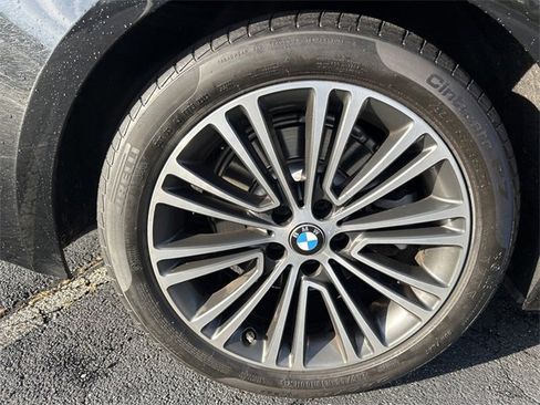 Used 2019 BMW 530e w/ Convenience Package image 25