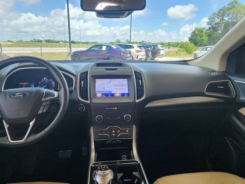 Used 2020 Ford Edge SEL w/ Convenience Package FWD image 19