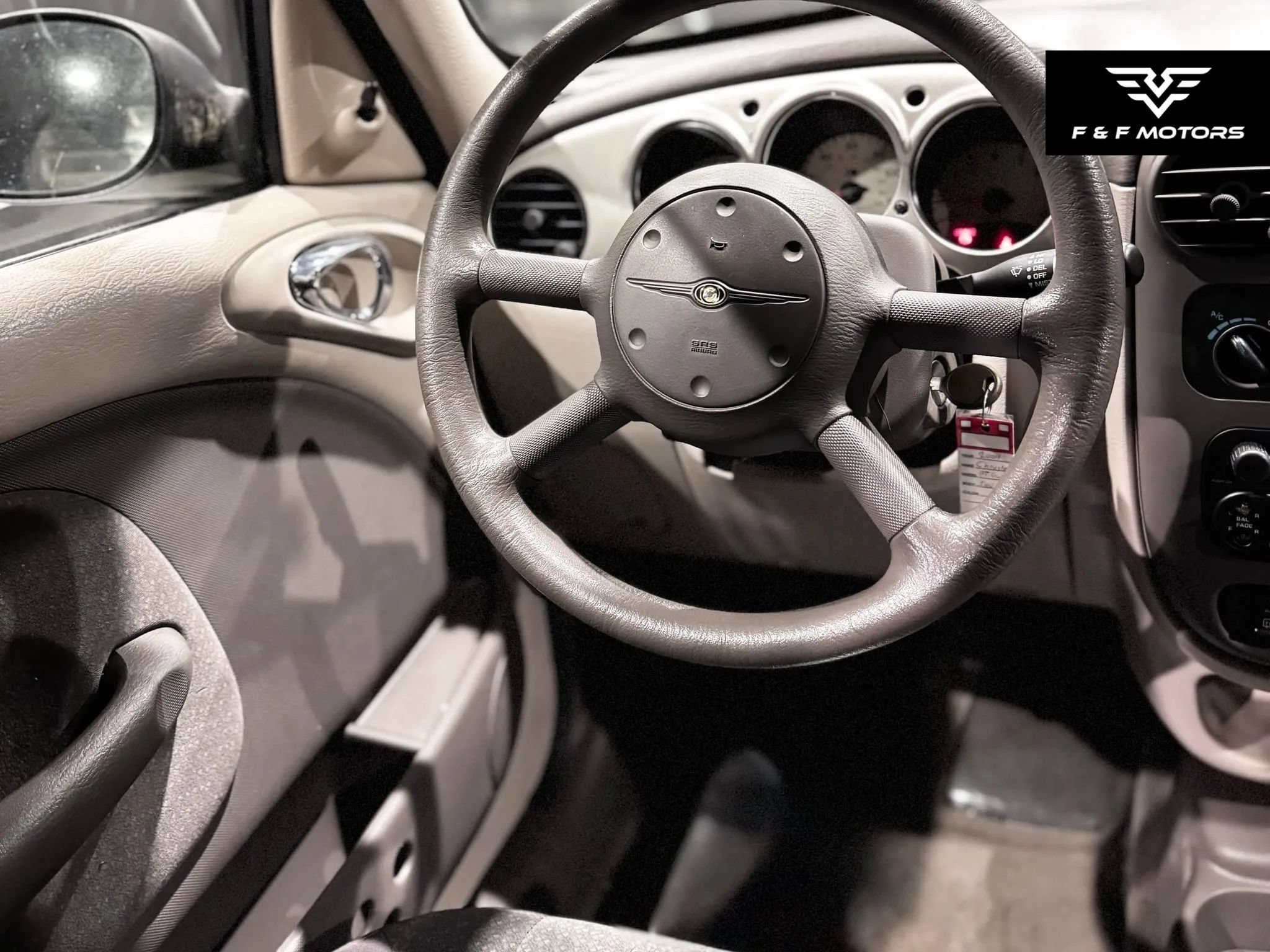 Used 2004 Chrysler PT Cruiser FWD image 8