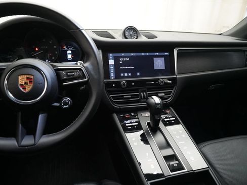 Certified 2022 Porsche Macan GTS w/ Premium Package Plus AWD/4WD image 19